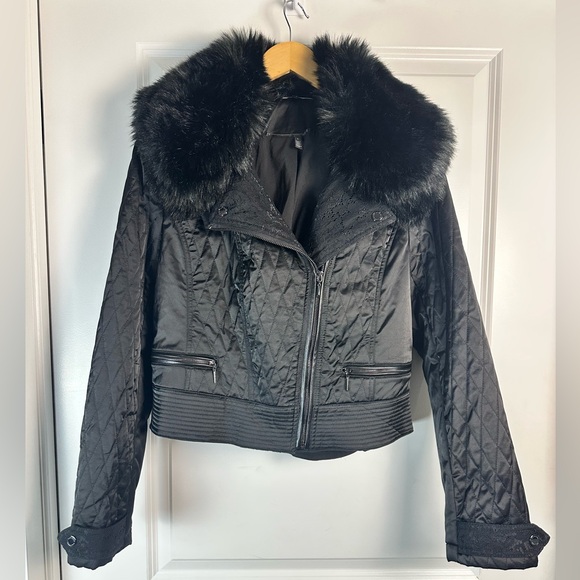 White House Black Market Black Quilted Bomber Jacket with Faux Fur Collar - Picture 4 of 14